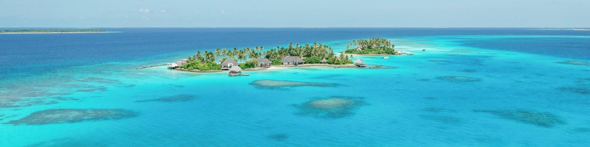 Cheval Blanc Randheli – luksusowy resort na Malediwach, wille nad wodą i spa